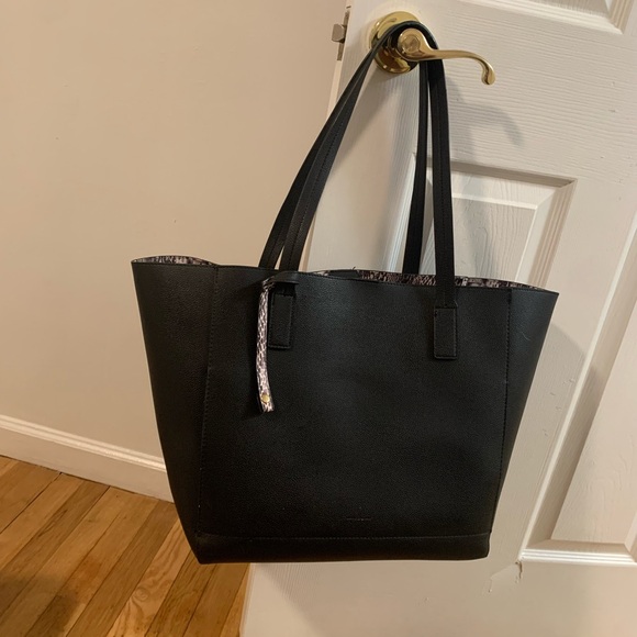 Tommy Bahama Handbags - Large Black Tote Bag with Snake Kin print inside